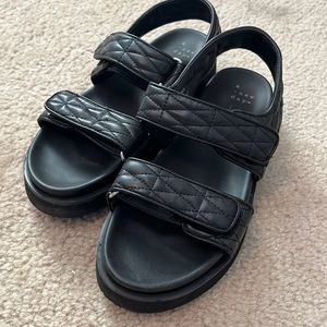 A New Day Chunky Velcro Strap Sandals in Black